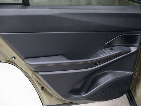 New 2026 Jeep Cherokee Limited AWD/4WD image 13