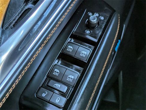 Used 2022 Jeep Grand Wagoneer Series III w/ Rear Seat Video Group 1 image 26