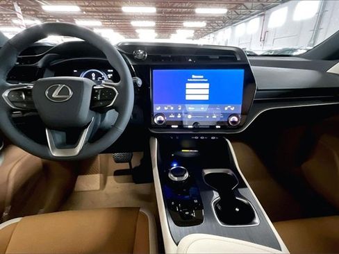 New 2026 Lexus RZ 450e AWD image 5