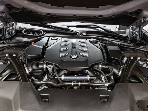 Certified 2023 BMW 760i xDrive 760i xDrive w/ Parking Assistance Package image 28