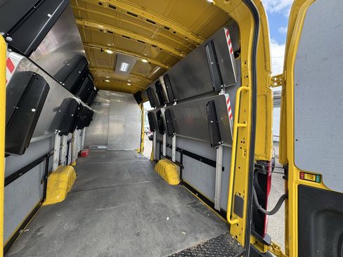 Used 2022 Ford Transit 250 148 High Roof Extended w/ Parcel Delivery Package RWD image 21