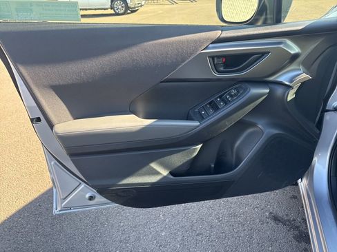 Certified 2025 Subaru Impreza 2.0i image 20