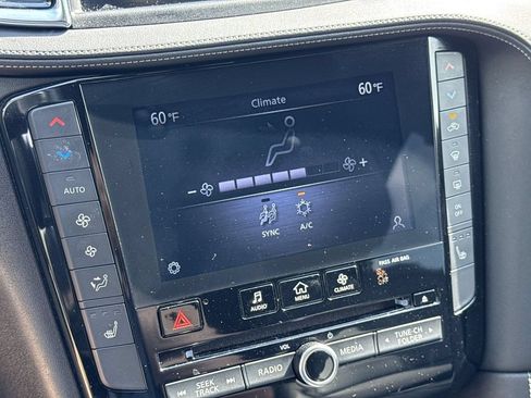 Used 2023 INFINITI QX55 Luxe w/ Cargo Package AWD/4WD image 17