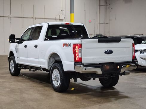 Used 2018 Ford F250 XLT w/ XLT Value Package image 11