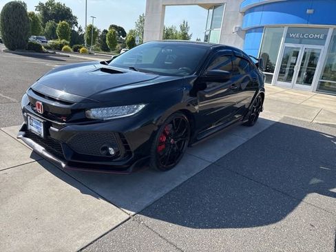 Used 2019 Honda Civic Type R image 12