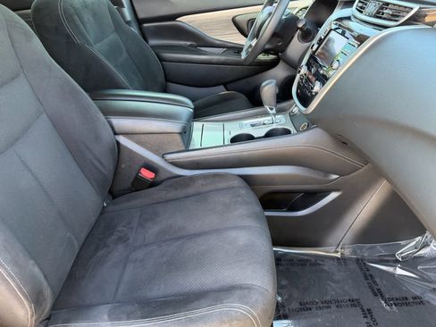 Used 2015 Nissan Murano S image 11