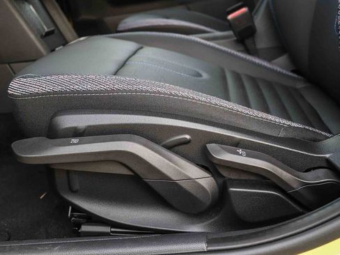 Used 2025 MINI Cooper S FWD image 22