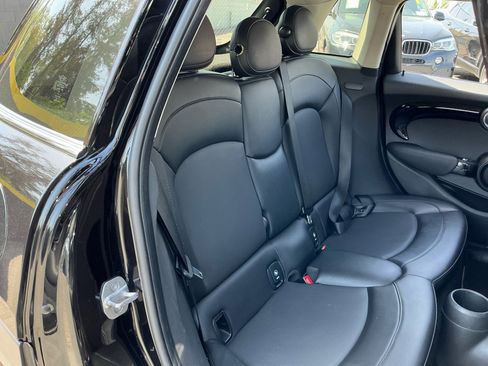 Used 2017 MINI Cooper 4-Door Hardtop FWD image 20