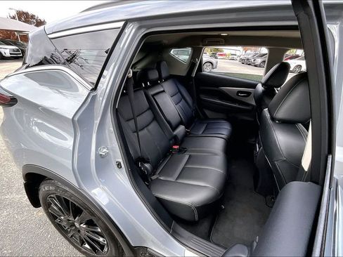 Used 2024 Nissan Murano SV w/ SV Midnight Edition Package image 39