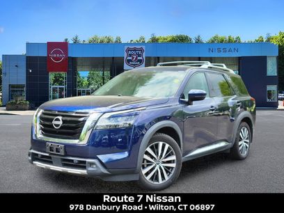 Certified 2022 Nissan Pathfinder Platinum w/ Cargo Package