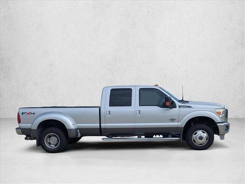 Used 2011 Ford F350 Lariat w/ Lariat Ultimate Pkg AWD/4WD image 4