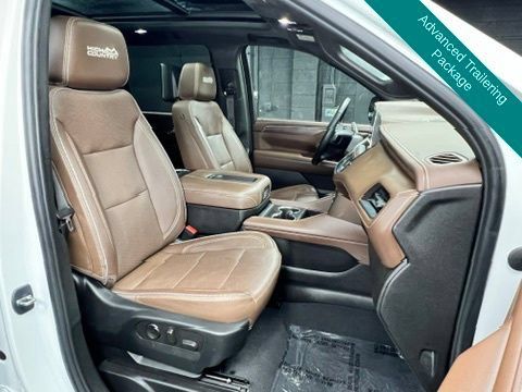 Used 2023 Chevrolet Suburban High Country AWD/4WD image 8