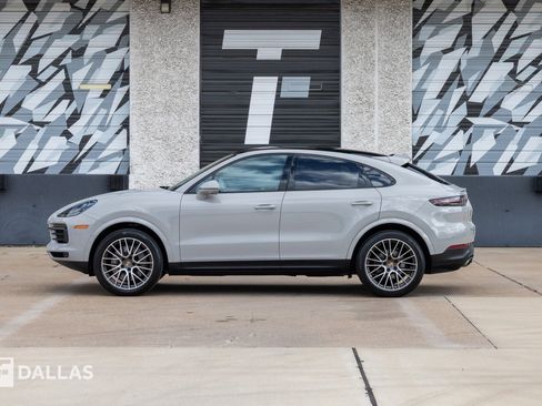 Used 2021 Porsche Cayenne S image 7