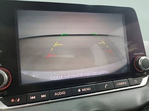 Used 2021 Nissan Sentra SR FWD image 3