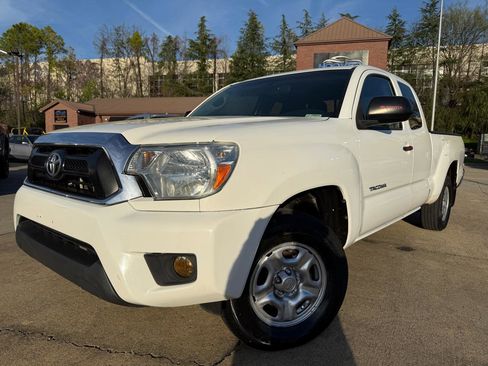 Used 2014 Toyota Tacoma 2WD Access Cab w/ SR5 Package image 1