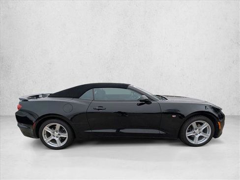 Used 2019 Chevrolet Camaro LT image 4