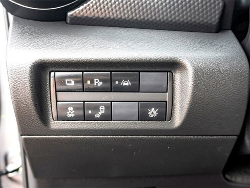 Used 2025 Nissan Kicks Play S image 16