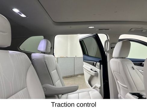 Used 2026 Buick Enclave Avenir w/ Super Cruise Package AWD/4WD image 27