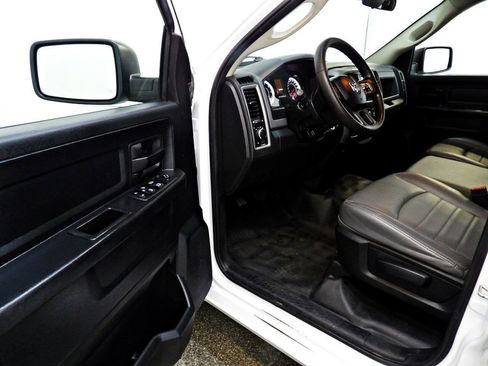 Used 2018 RAM 1500 Tradesman RWD image 9