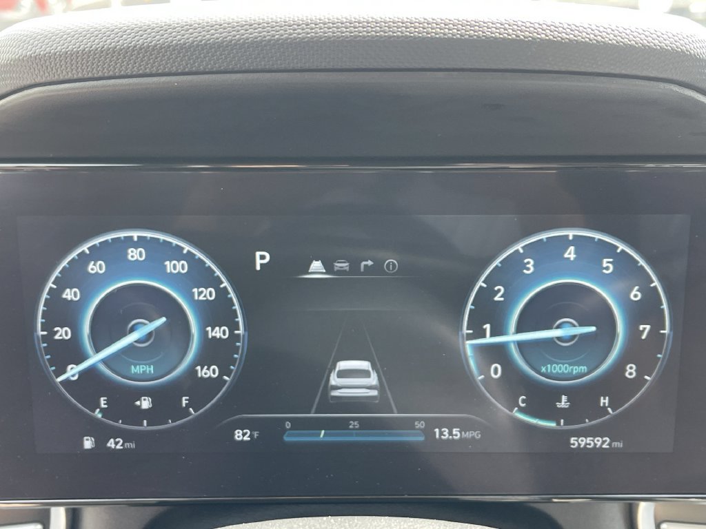 Used 2024 Hyundai Elantra Limited FWD image 30