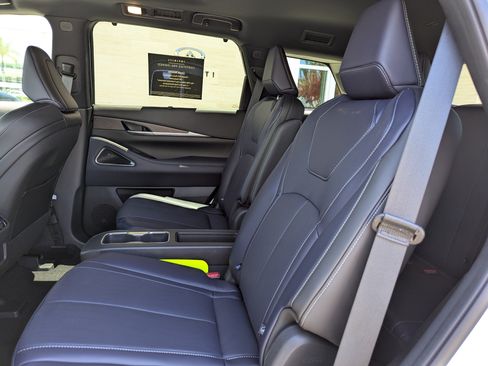 Certified 2026 INFINITI QX60 Sport w/ Dark Cargo Package AWD/4WD image 18