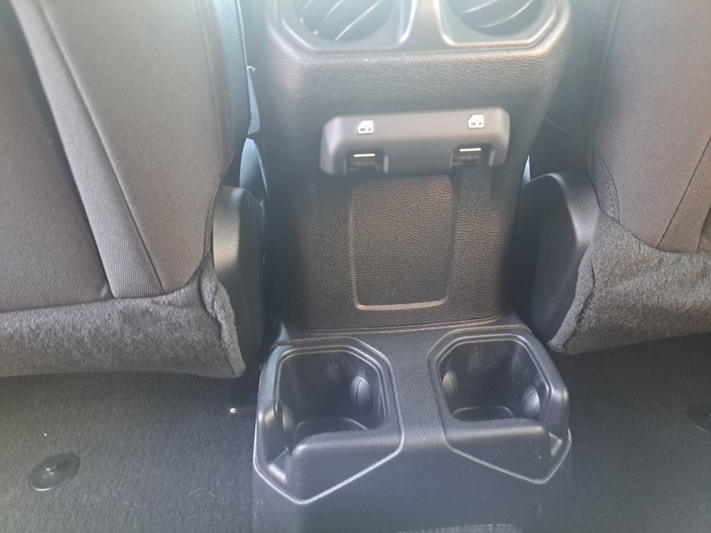 Used 2023 Jeep Wrangler Unlimited Sport AWD/4WD image 28