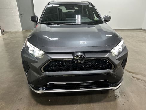 New 2025 Toyota RAV4 SE image 37