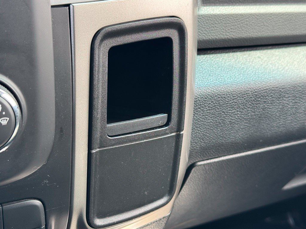 Used 2017 RAM 1500 Classic SLT AWD/4WD image 15