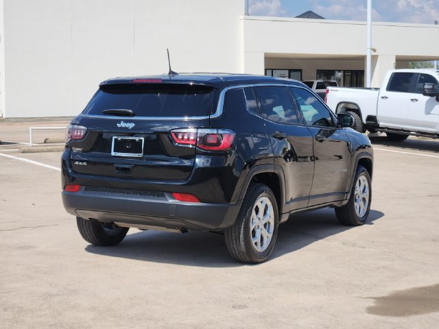 Used 2024 Jeep Compass Sport AWD/4WD image 14