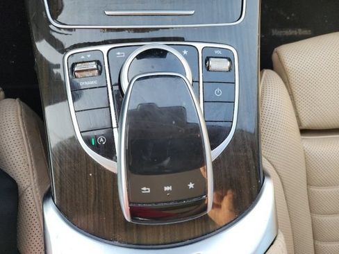 Used 2018 Mercedes-Benz C 300 4MATIC Sedan image 23