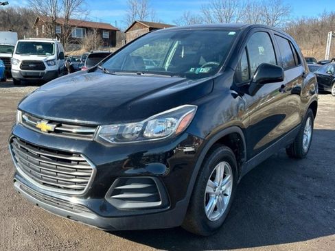 Used 2019 Chevrolet Trax LS w/ Tint and Cruise Package image 2