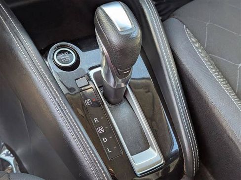 Used 2018 Nissan Kicks SV FWD image 12