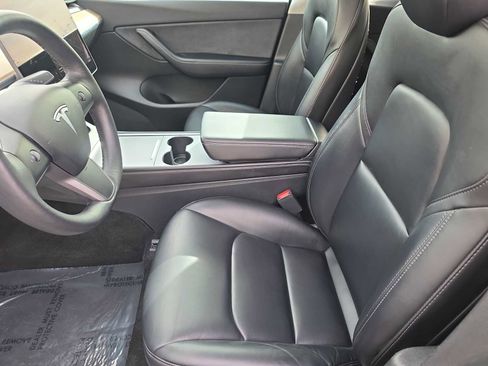 Used 2021 Tesla Model Y Performance image 15