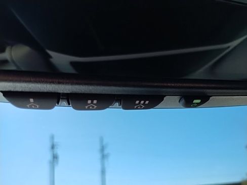 Certified 2025 Subaru Outback Limited image 42