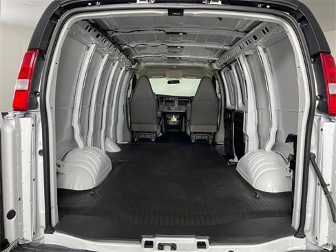 New 2025 Chevrolet Express 2500 image 15