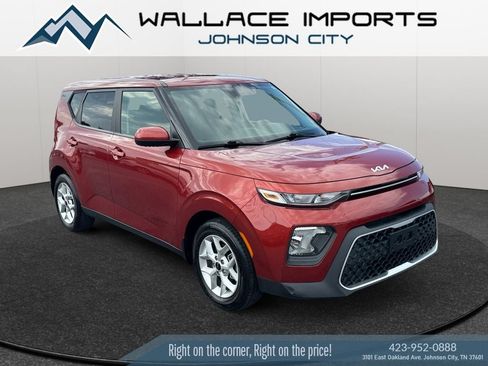 Used 2022 Kia Soul LX w/ Technology Package FWD image 7