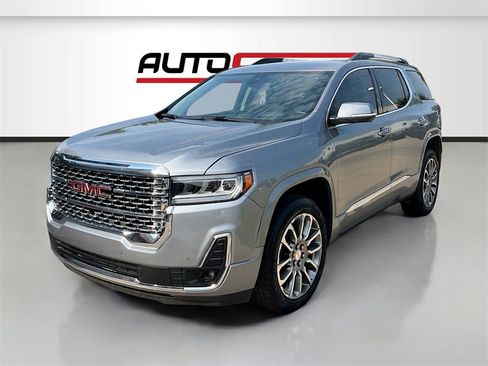 Used 2023 GMC Acadia Denali image 3