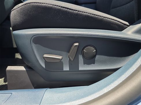 New 2025 Ford Maverick XLT w/ XLT Luxury Package image 17