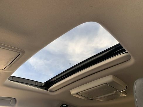 Used 2024 Honda Odyssey Touring image 16