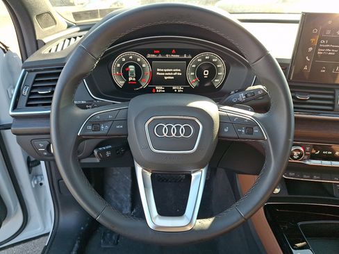 Certified 2025 Audi Q5 2.0T Premium Plus w/ Premium Plus Package image 21