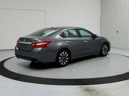 Used 2017 Nissan Altima 2.5 SL image 7