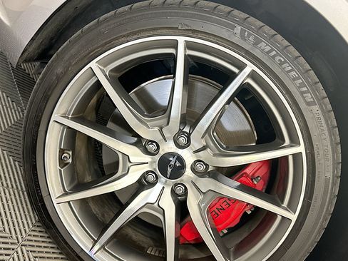 Used 2025 Genesis G70 2.5T AWD/4WD image 35