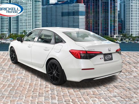 Used 2024 Honda Civic Sport image 3