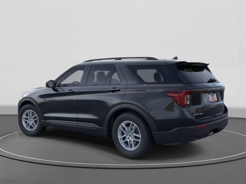 New 2026 Ford Explorer Active image 4