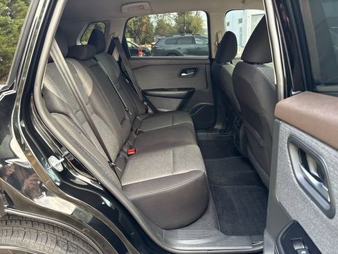 Used 2022 Nissan Rogue SV AWD/4WD image 10