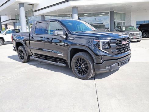 New 2026 GMC Sierra 1500 Elevation image 8