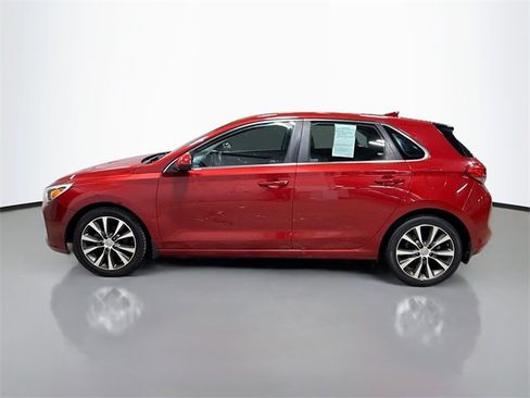 Used 2018 Hyundai Elantra GT image 10