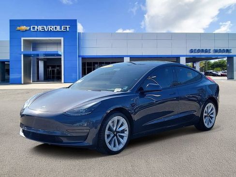 Used 2022 Tesla Model 3 Long Range image 2