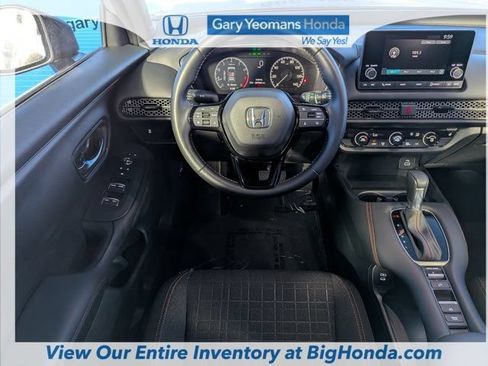 Certified 2025 Honda HR-V Sport image 17
