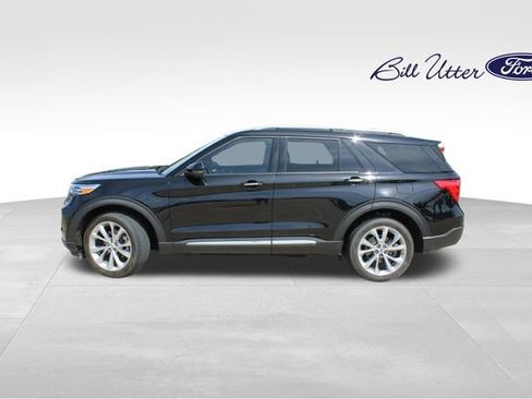 Used 2023 Ford Explorer Platinum w/ Technology Package AWD/4WD image 8